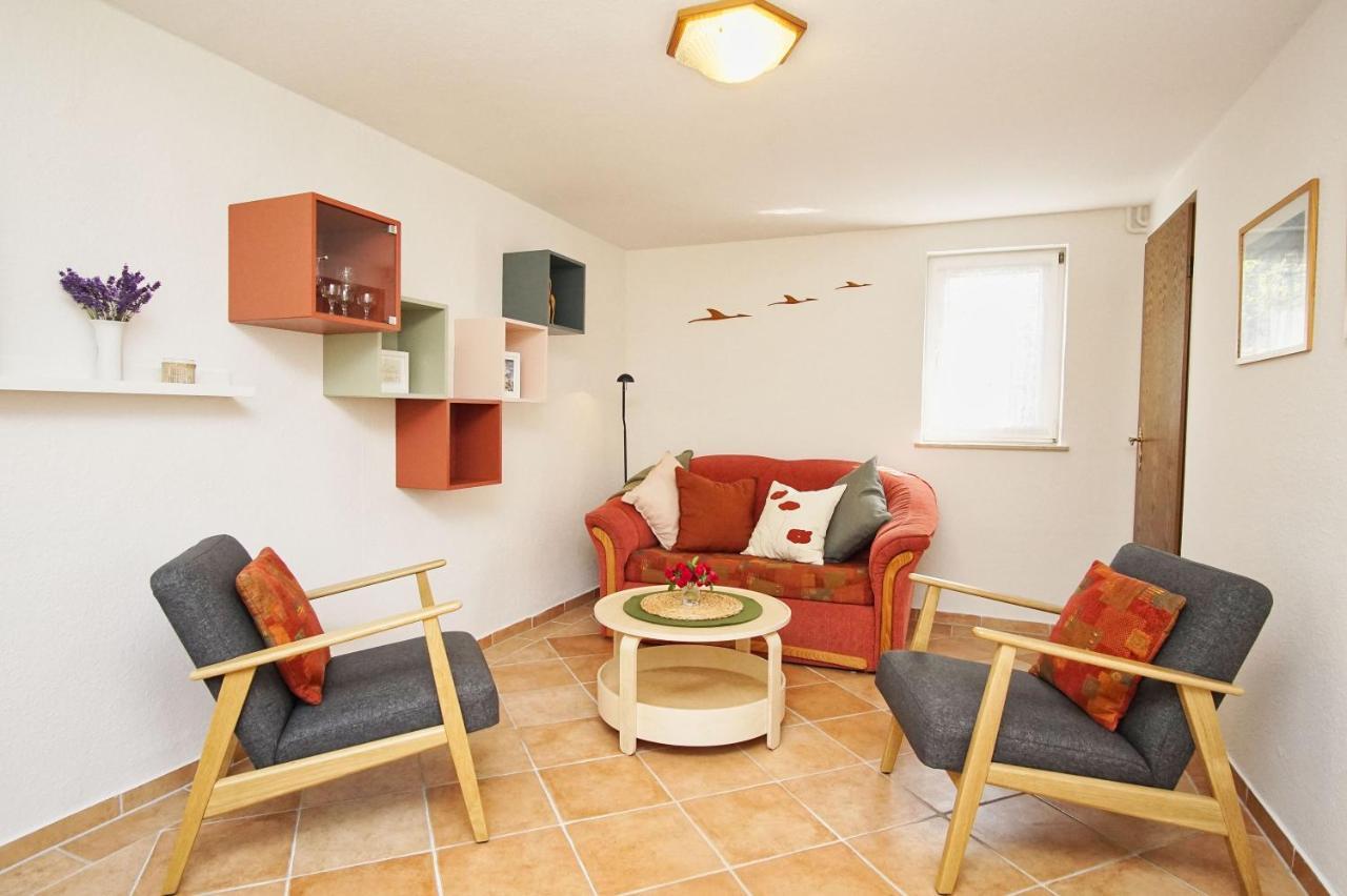 Zentral Aber Ruhig, Terrasse Mit Viel Gruen - Strandnahes Ferienhaus Luki Gohren Bagian luar foto