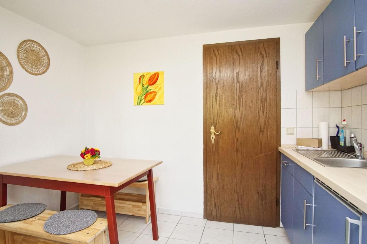 Zentral Aber Ruhig, Terrasse Mit Viel Gruen - Strandnahes Ferienhaus Luki Gohren Bagian luar foto